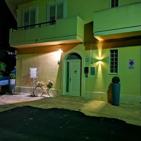 לינה וארוחת בוקר Portopalo Di Capo Passero Il Giardino Nascosto מראה חיצוני תמונה